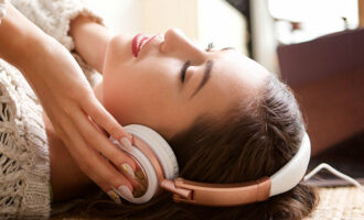 Effect of Listening to Music While Sleeping — Good or Bad?